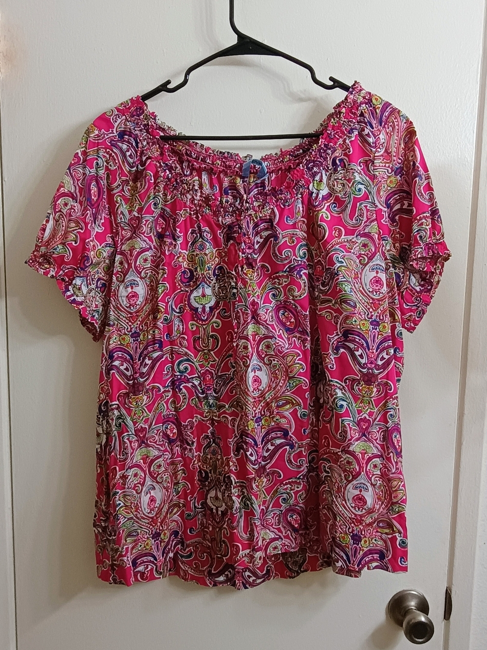 Izod Pink Paisley Short Sleeve Blouse